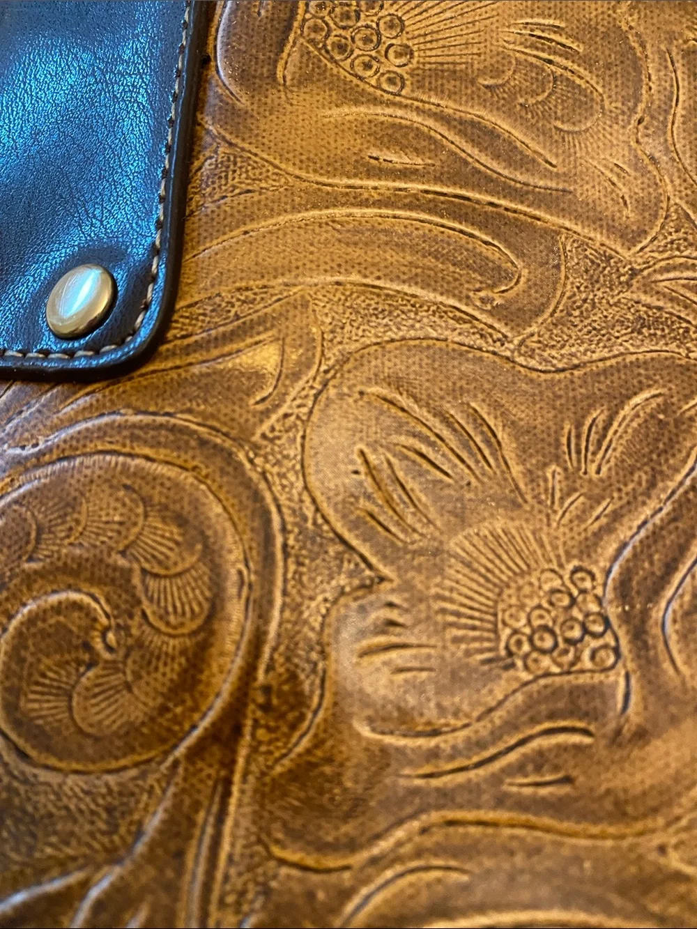 Vintage Nine West Tooled faux Leather Shoulder Bag with dark brown Accents